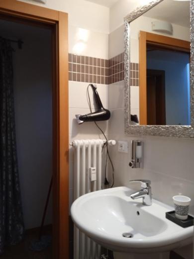 Quadruple Room Bathroom