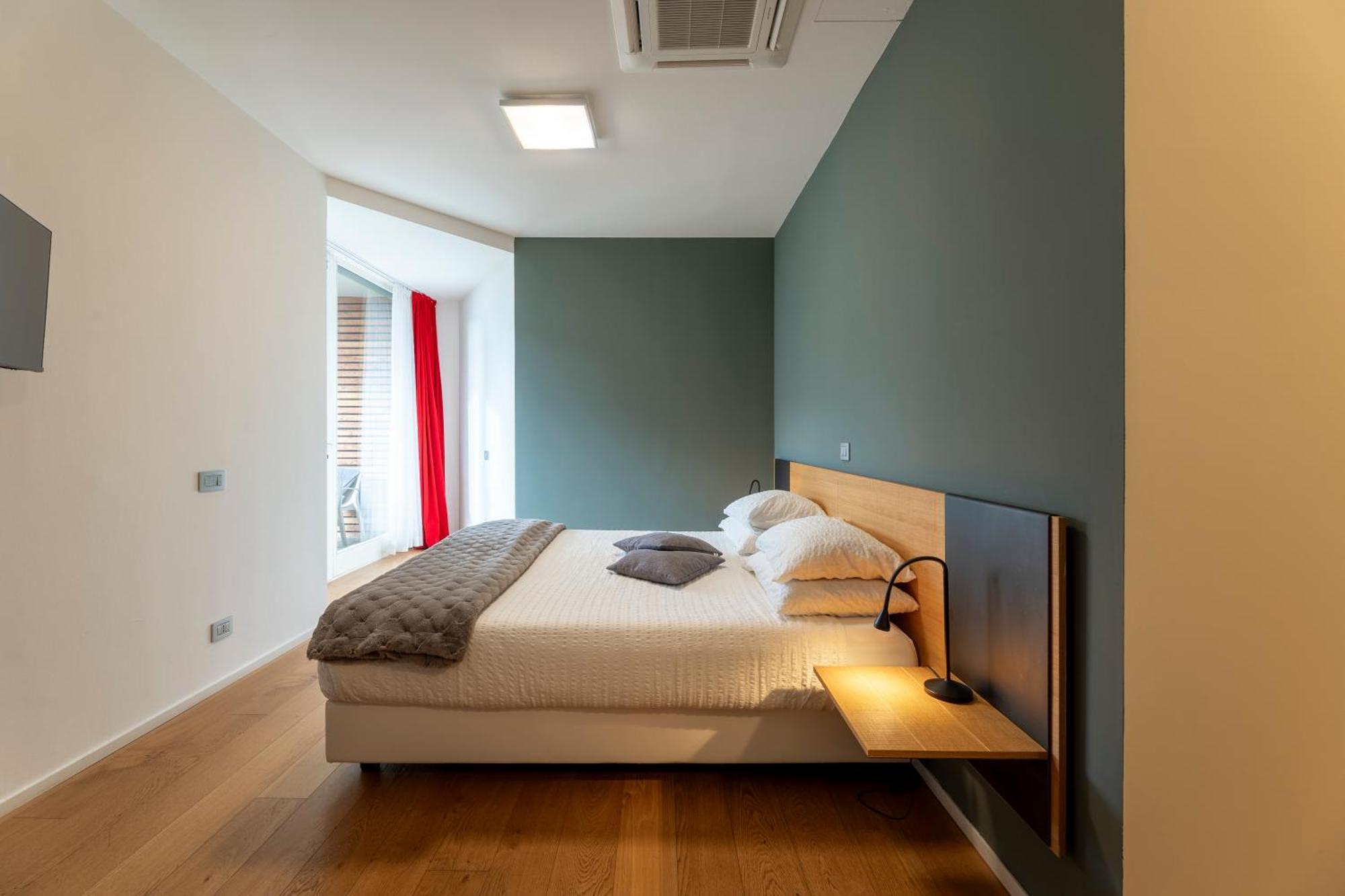 Deluxe Double or Twin Room Garden Access