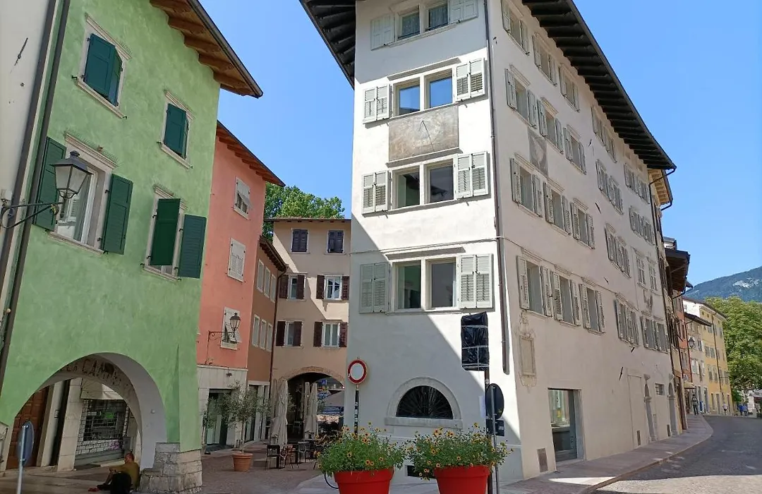 Le Meridiane City Rooms In Trento-1