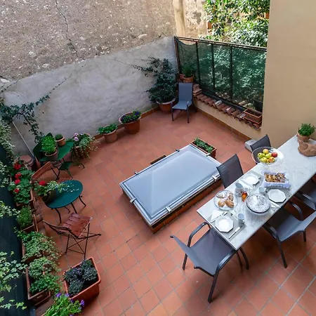 B&B S. Trinita 18 Suites & Rooms-3